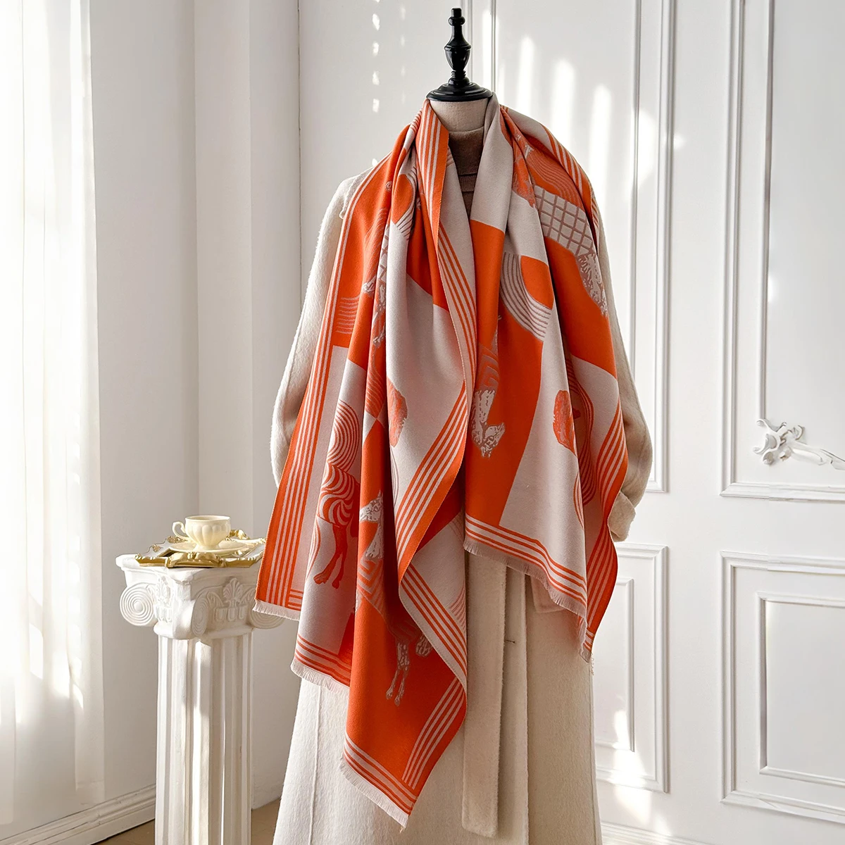 Modischer Winterschal aus Kunstkaschmir für Damen, Vintage-Muster und Quasten, weicher, warmer Schal, eleganter Wickelschal, ideal für Winter-Styling – Detail 5