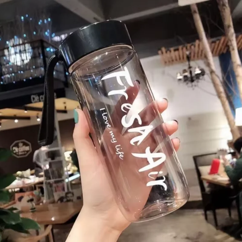 600 مللي كوب ماء بلاستيكي شفاف غير لامع للرياضات الخارجية كوب ماء عصير بارد إبداعي زجاجة مياه بلوري أدوات للشرب للزوجين