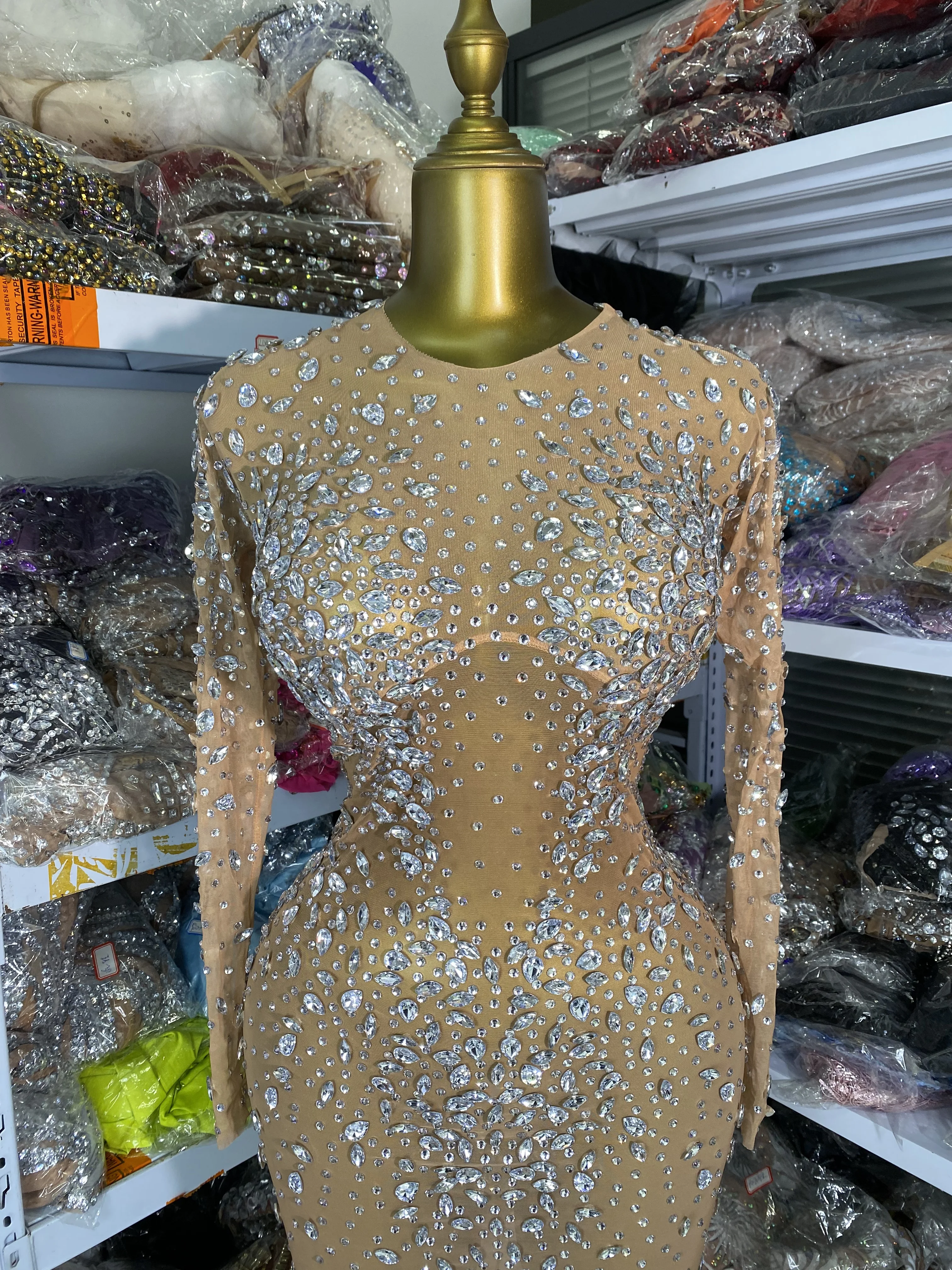 

Women Luxury Rhinestones Mesh Dress Glitter Long Sleeve O Neck Sparkly Stage Costumes Singer Dress Birthday Celebrity Runway