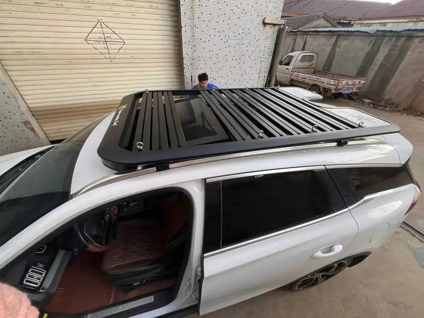 Aluminum Alloy Roof Rack for BYD Tang - High-Capacity Luggage Holder for Camping, Travel & Adventure | Durable Build！