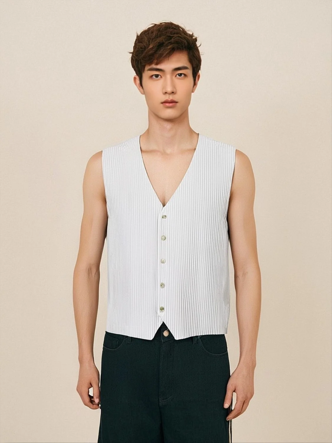 

Miyake Fold New 2025 Fashion Vest, Vest, Men's Wear, Fold Classic, Spring/Summer Loose, Pleated, Fashionable, Casual, Versatile