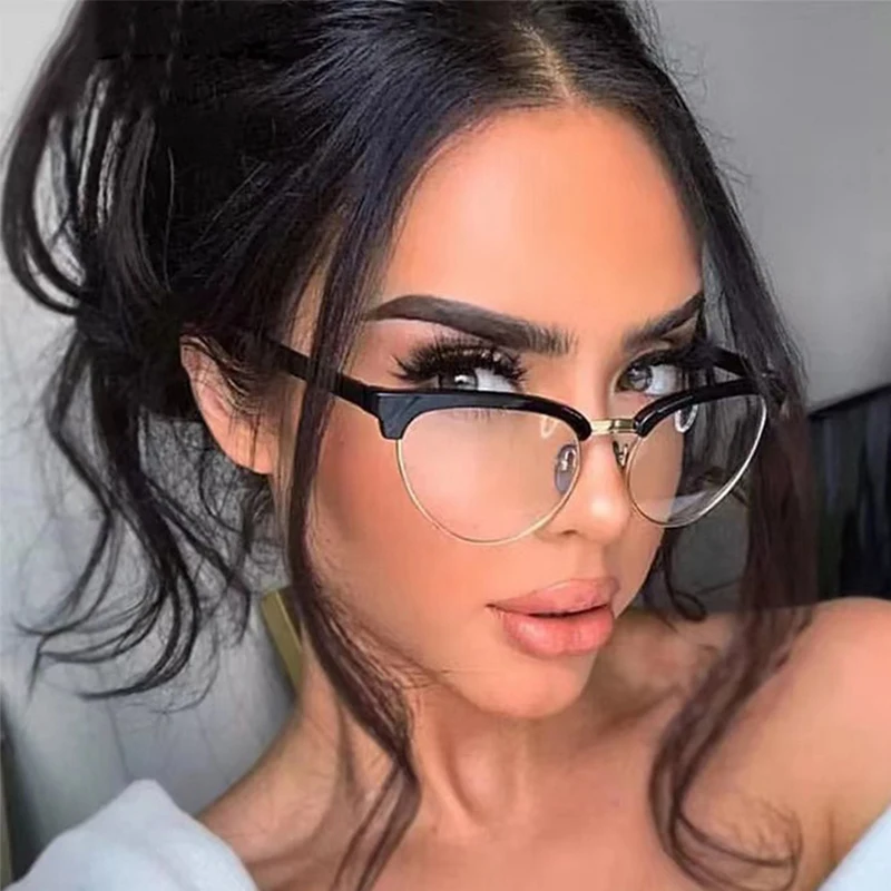 نظارات عصرية معدنية مضادة للضوء الأزرق مع عدسات واقية عالية الوضوح للنساء مصممة لجعلك تبدو شابة