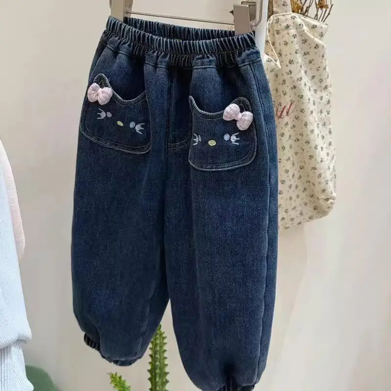 

Детская одежда Sanrio Hello Kitty Kawaii Y2K в стиле аниме, джинсы на подкладке для девочек, длинные брюки, новинка зимы, универсальные, с вышивкой
