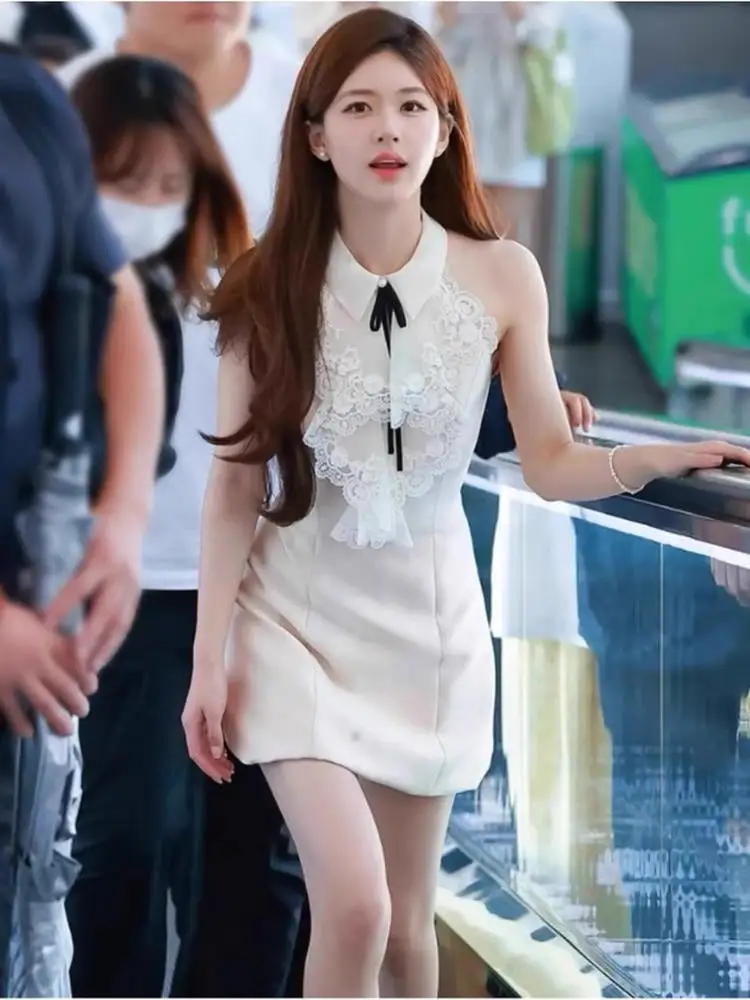 

Elegant Lace Neckline Dress High Waist Short Skirt Style French Brand EXJR Knitted Thickened A-Line Dress for Women
