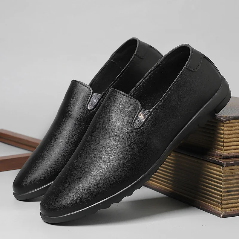 Leather Men Casual Shoes Luxury Brand Soft Italian Mens Loafers Moccasins Breathable Slip on Lazy Driving Shoes Plus Size 37-47