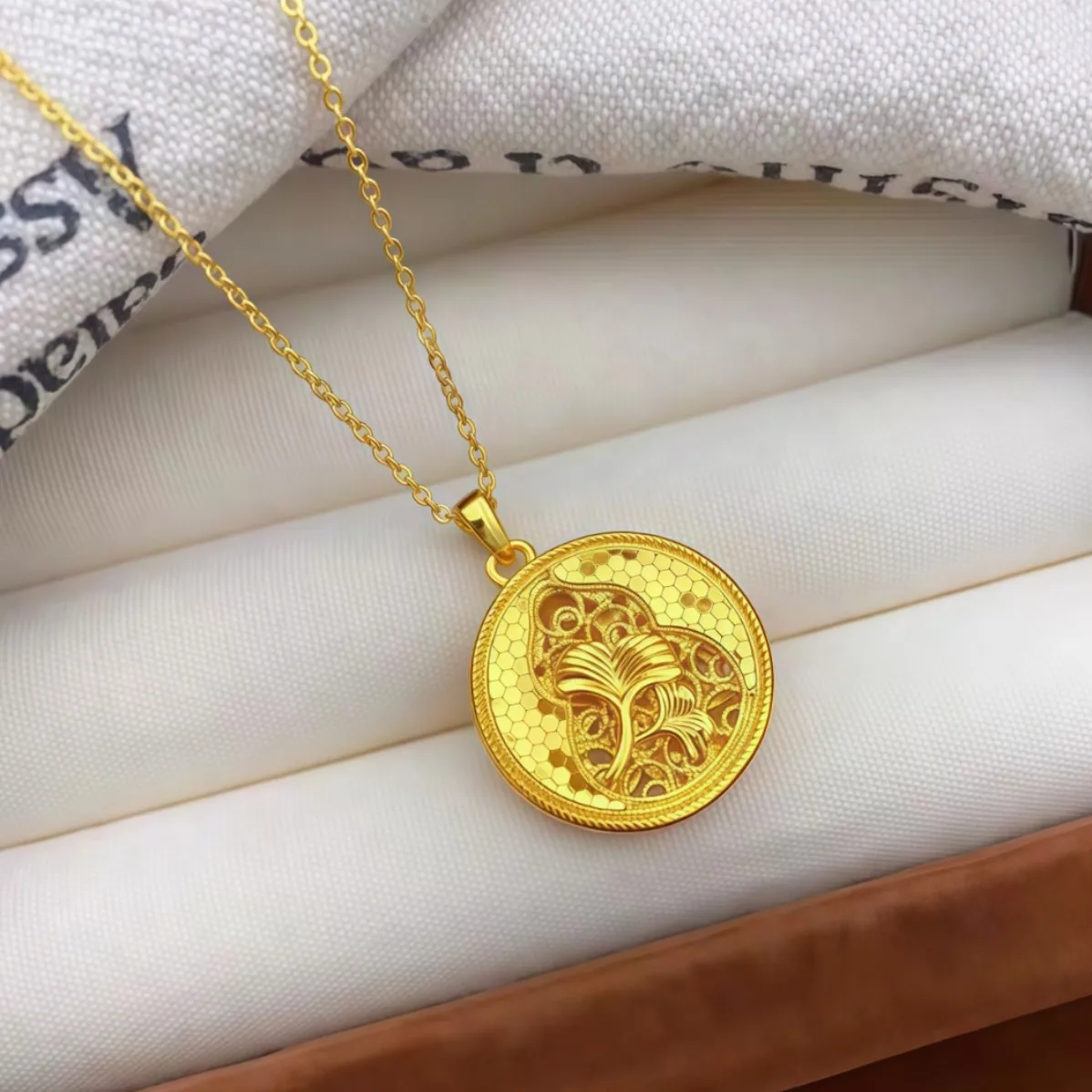 Luxury 24K 9999 Pure Gold real gold Women's Hollow Filament Ginkgo Gourd Pendant Necklace