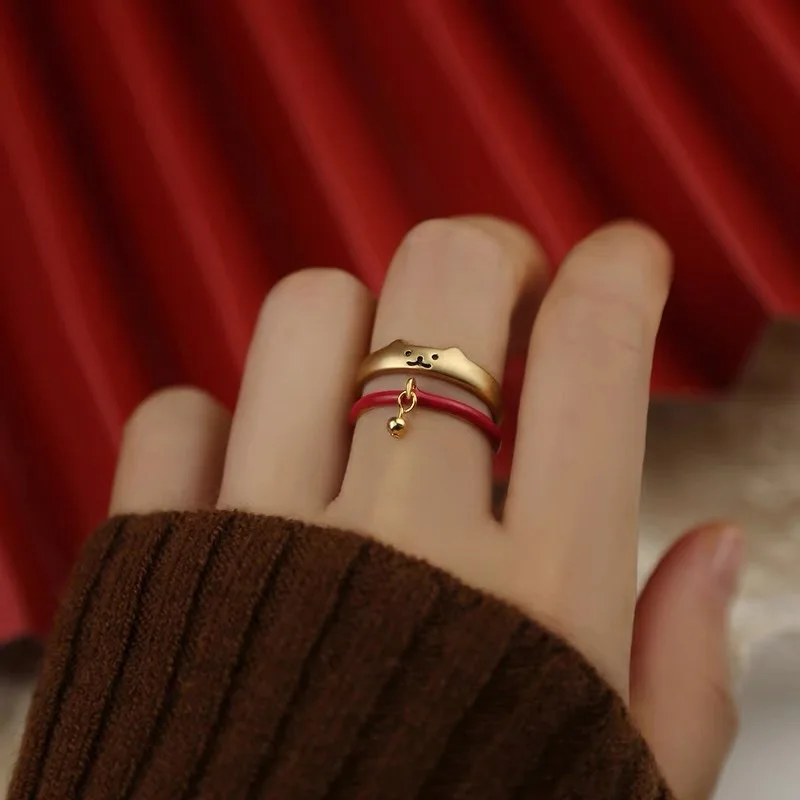 زوج من خواتم القط اللطيفة على الطراز الياباني تصميم بسيط وأجراس القطط حلقات مفتوحة مكدسة قابلة للتعديل خواتم زرقاء حمراء للزوجين أفضل صديق هدايا الحفلات