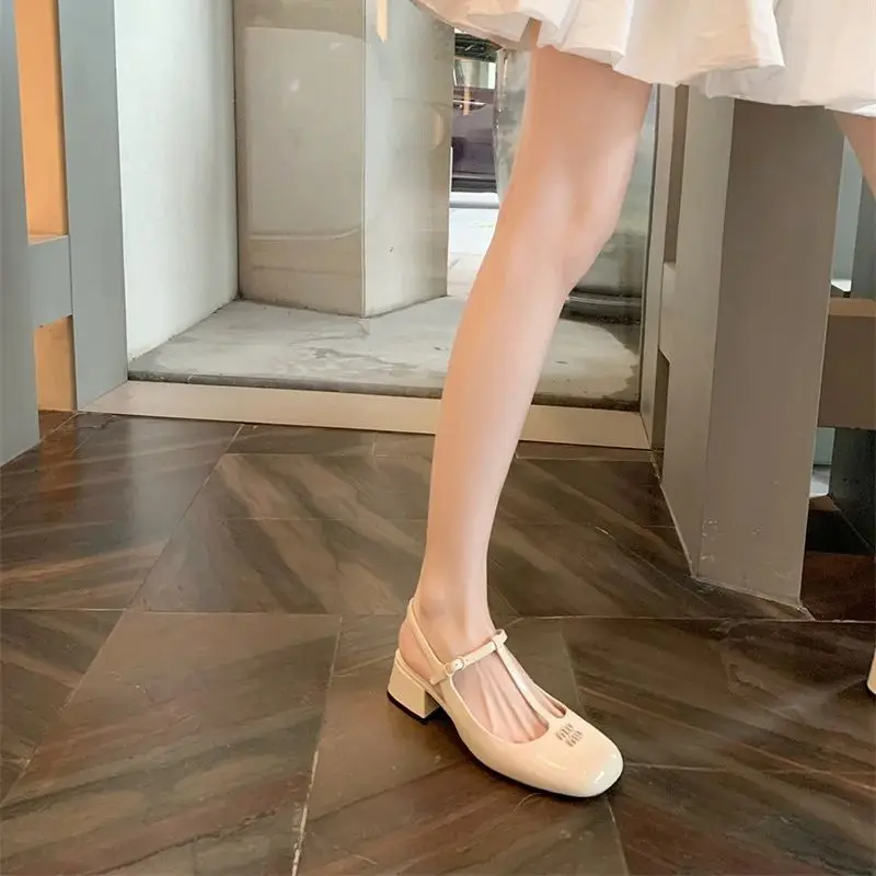 2024 Summer New Fashion Temperament Patent Leather Mary Jane Women\'s Sandals Retro Shallow Mouth High-heeled Single Shoes