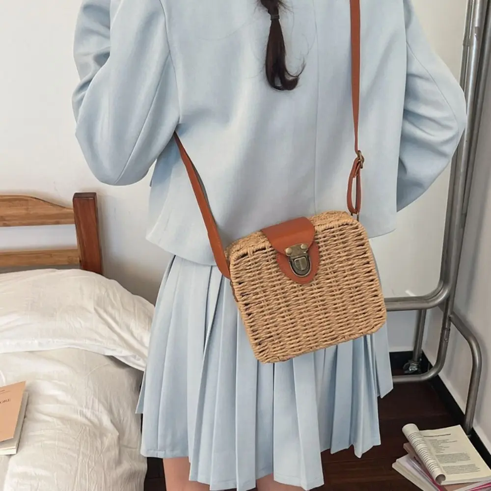 

Retro Bohemian Rattan Weave Bag Ethnic Style Leather Buckle Square Crossbody Bag Large Capacity Handbag Beach Bag Travel