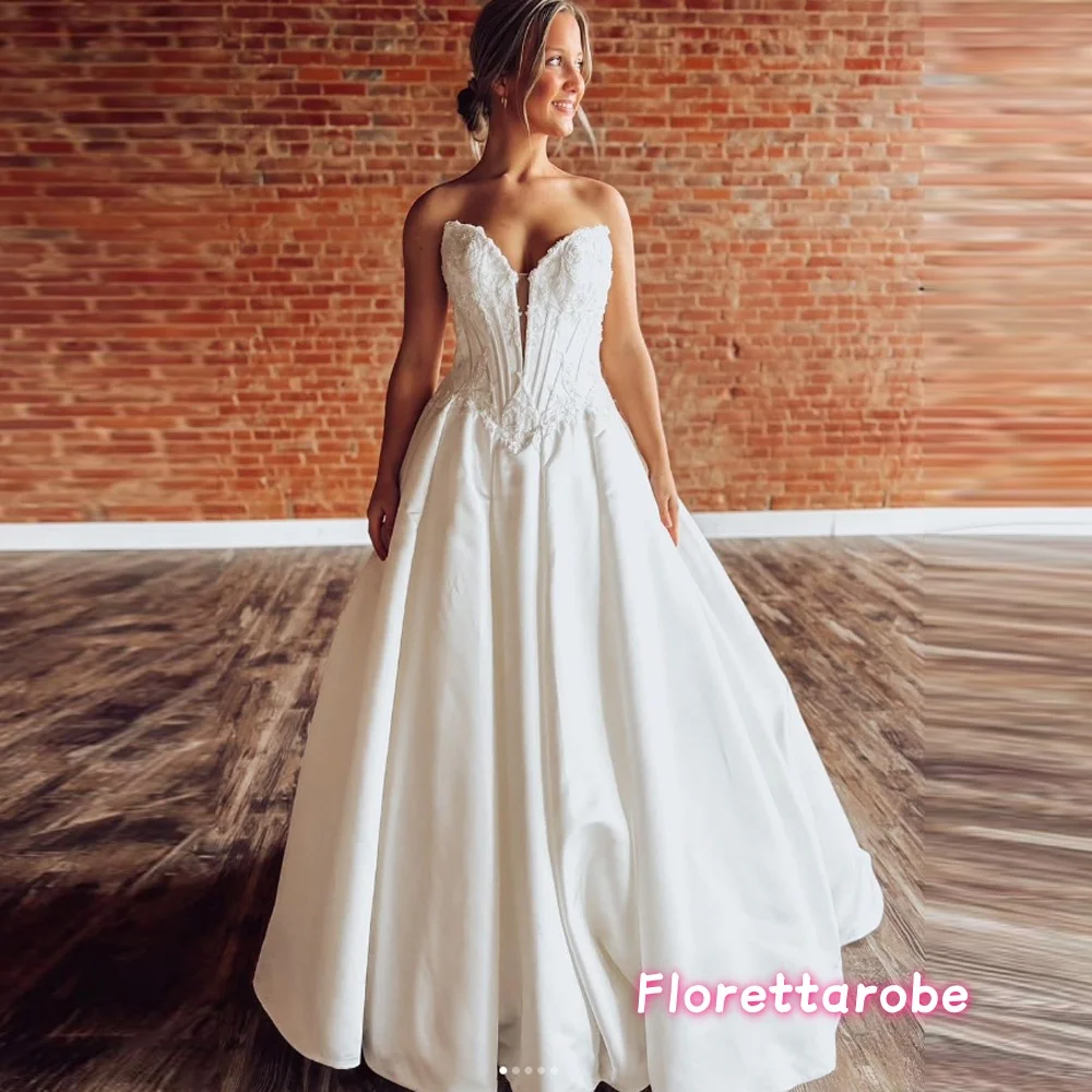 

Customized Strapless V-Neck Satin A-Line Appliques Lace Sequins Wedding Dress Elegant Button Back Floor Length Gown For Bride