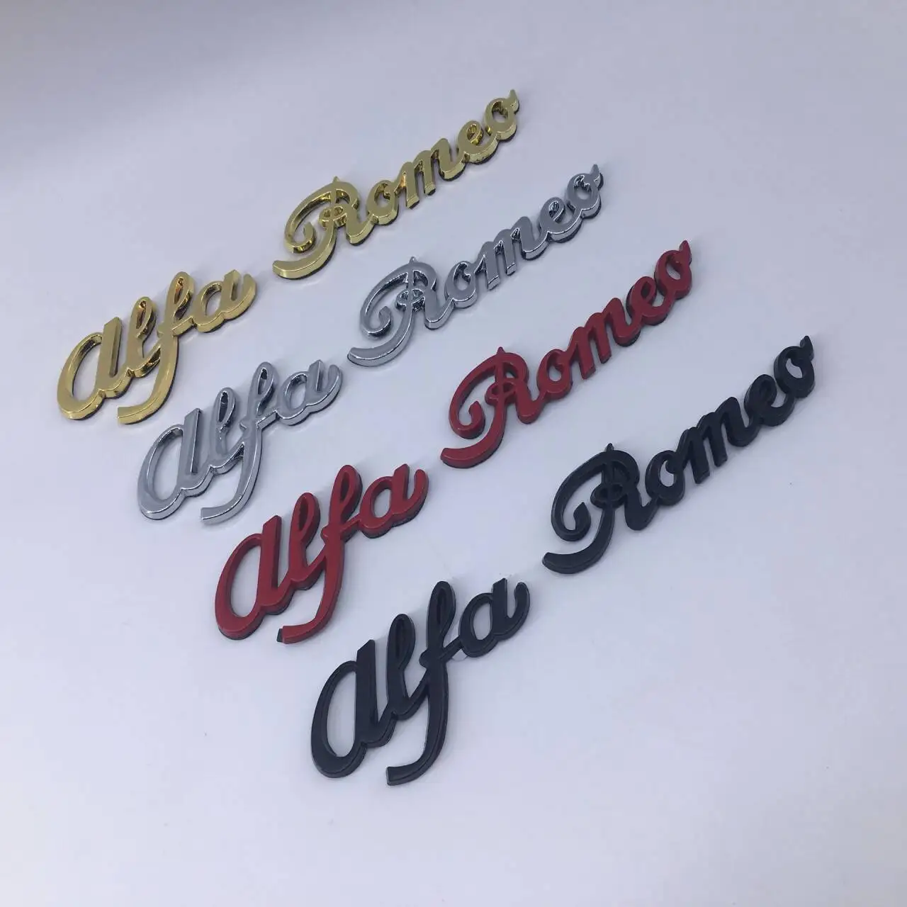 

2026 Горячая наклейка 1 шт. для Alfa Romeo 146 147 155 156 159 Stelvio Giulia Giulietta Внешний Стайлинг автомобиля 3D наклейка Автомобильный Эмблер Кузова