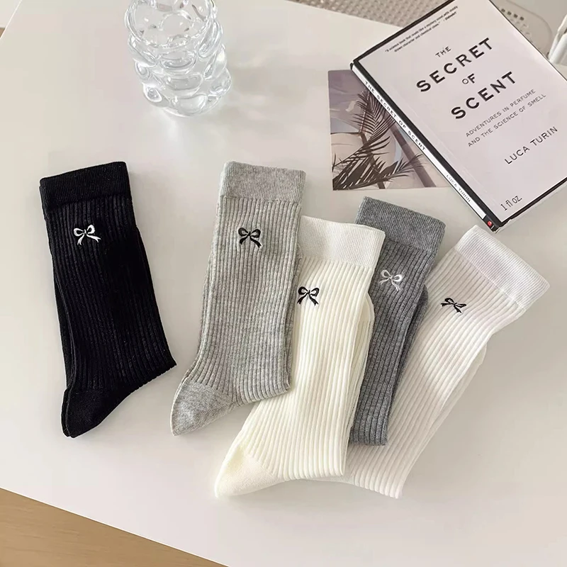 1 Paar Frauen dünn aushöhlen lange lose Socken süße Mädchen japanische einfarbige atmungsaktive Baumwolle Frühling Sommer Strumpf