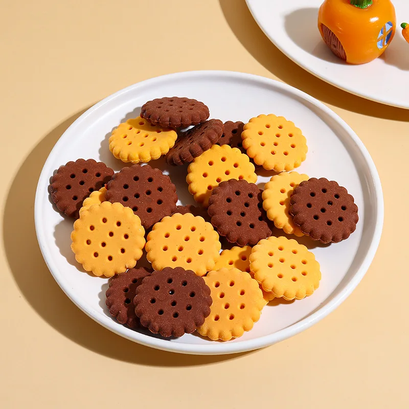 Cartoon-themed fun snacks, erasers, and creative cookie and chocolate-shaped treats – wholesale for elementary school students a