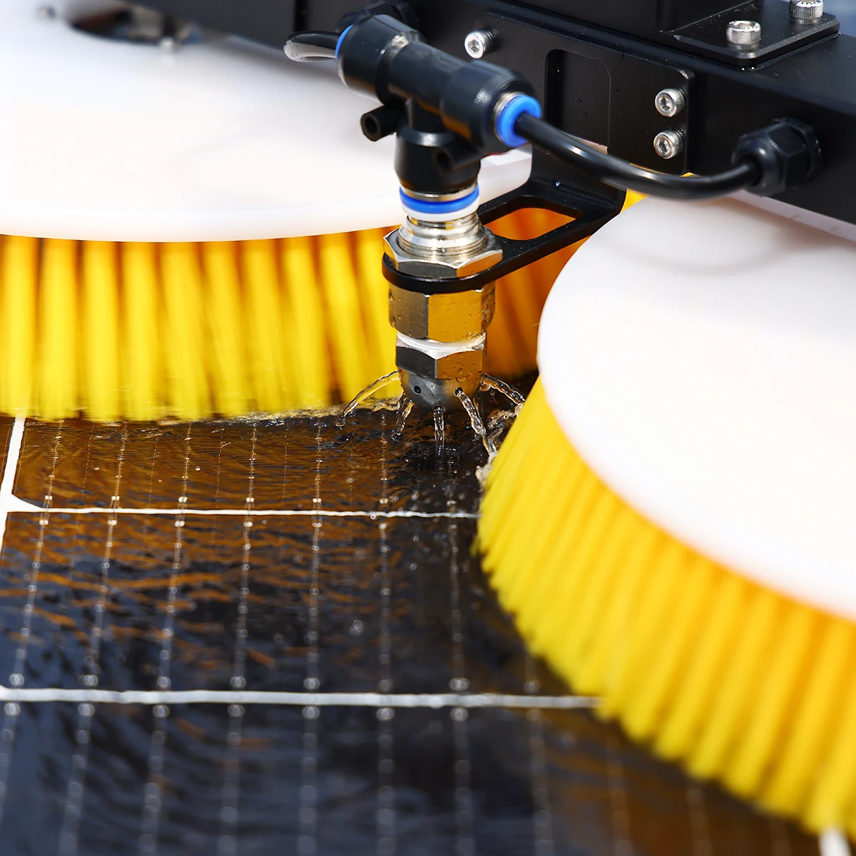 

Hot Sale Double Brush Solar Panel Cleaning Automatic PV Panel Cleaner Machine for Rooftop & Ground Solar Systems