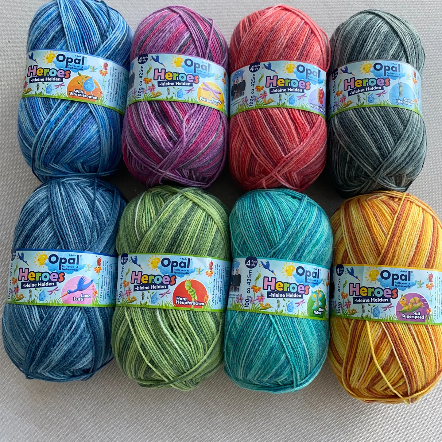 

1*100 г шарик Opal Heroes 75% шерсть, 25% полиамид/нейлон Носки Вязаная пряжа