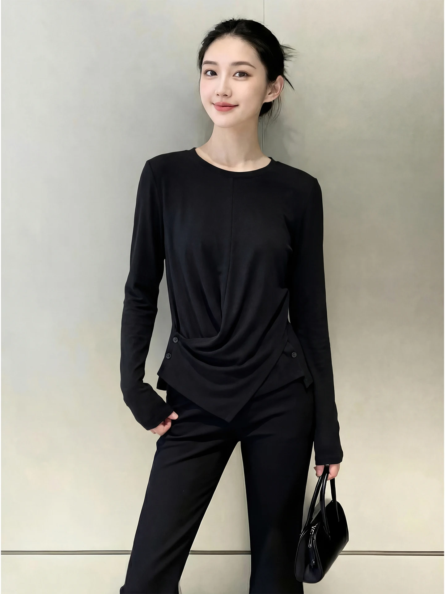 

Ele Bla Long Sve Slim Fit Women's Base irt Spring 2026 Faion Design Large Size Comfortable Versatile Inner Wear