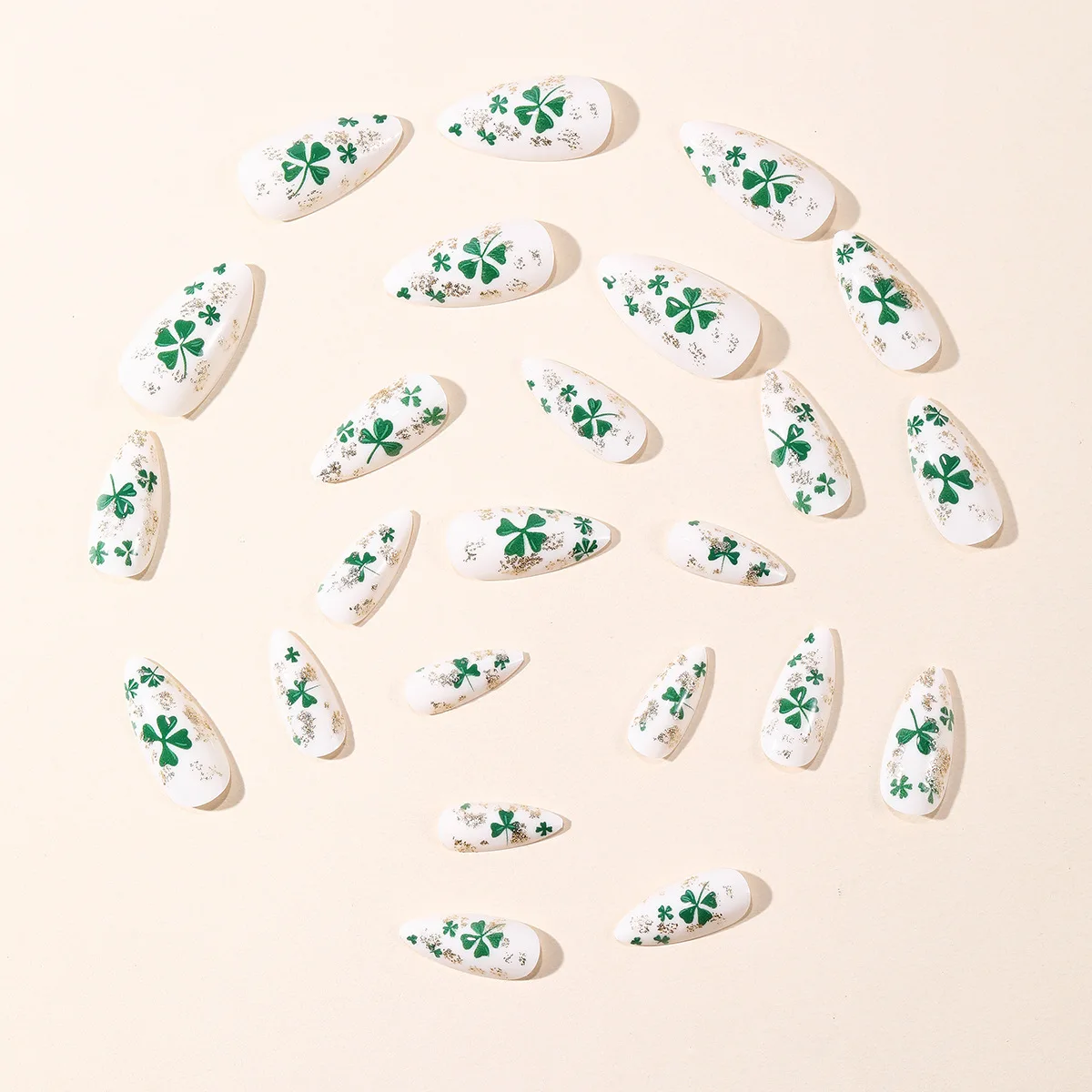 Uñas postizas medianas para mujeres y niñas, diseño de sombrero con flora verde, para el Día de San Patricio, forma cuadrada almendrada, uñas postizas a presión