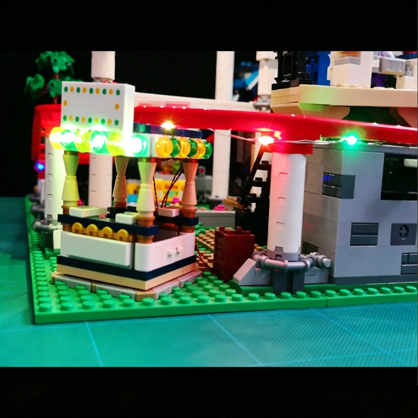 BRIXSPARK LED Lights Kit for Lego 10261 MOC Building Blocks, DIY Lights Set For Lego Roller Coaster, Model Bricks Not Included