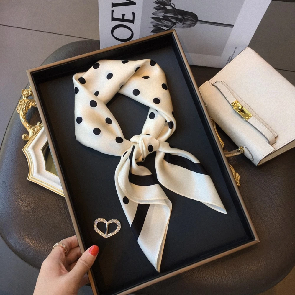 New Luxury Literary Fashionable Bandana Imitation Silk 70*70cm Temperament Square Scarves Women Spring/Summer Soft Satin Scarf