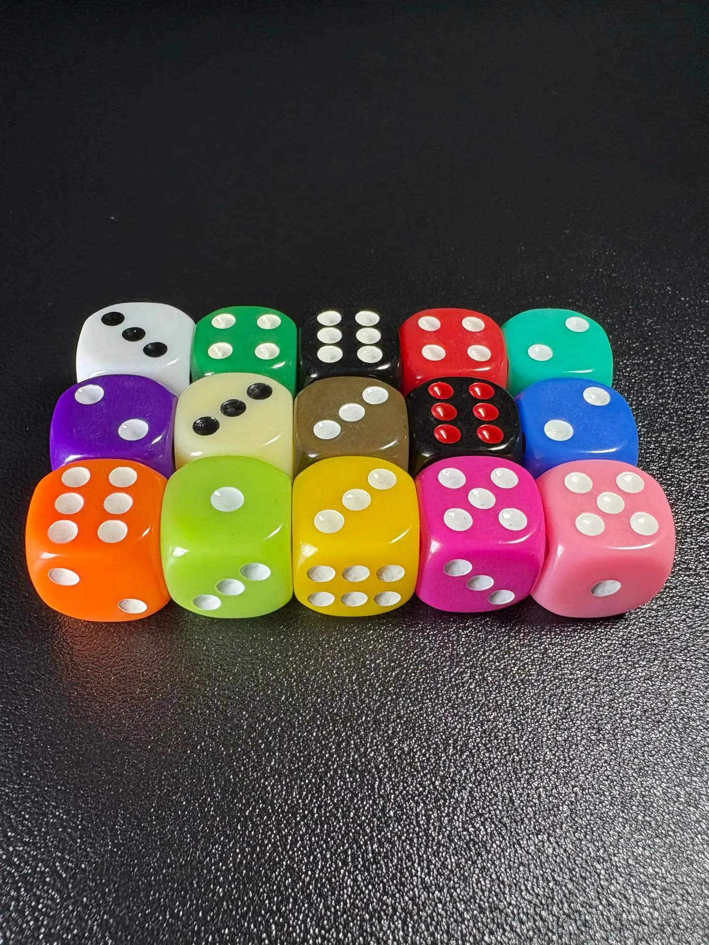 10pcs/pack Multicolor Acrylic Red Blue Green Dice 16mm White Dot Round Corners High Quality Boutique Game Dice
