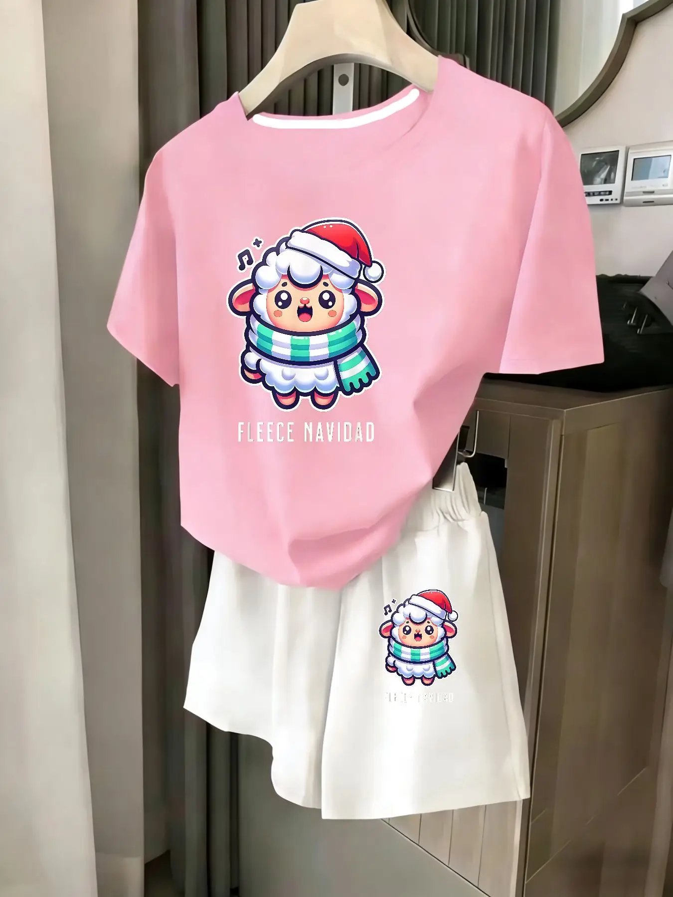 

Ladies 2-Piece Set Summer Beach Vacation Casual round Neck Short Sleeve Random Print T-Shirt Elastic Waist Shorts Suit Comfortab