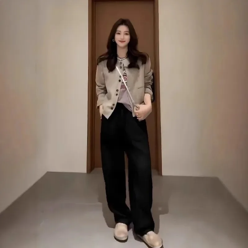 سترة نسائية بيج بأزرار أمامية وأكمام طويلة وفضفاضة كاجوال