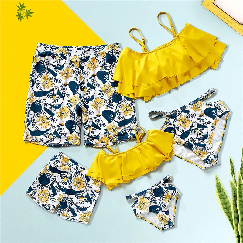 2022 New Family Matching Swimsuit Queen Princess Swimwear Leaf Print Beachwear Mommy and me Swimsuit Beach Shorts For Kids Men