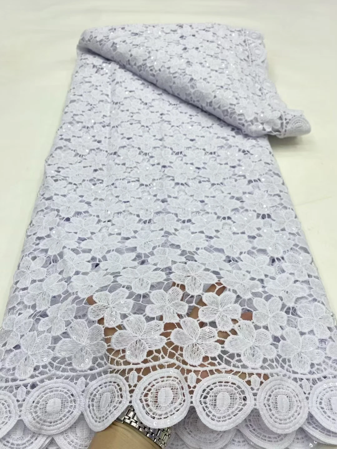 

2025 High Quality Sequins White African Nigerian Guipure Cord Lace Fabric Milk Silk Water Soluble Lace Fabric For Party LDP25145