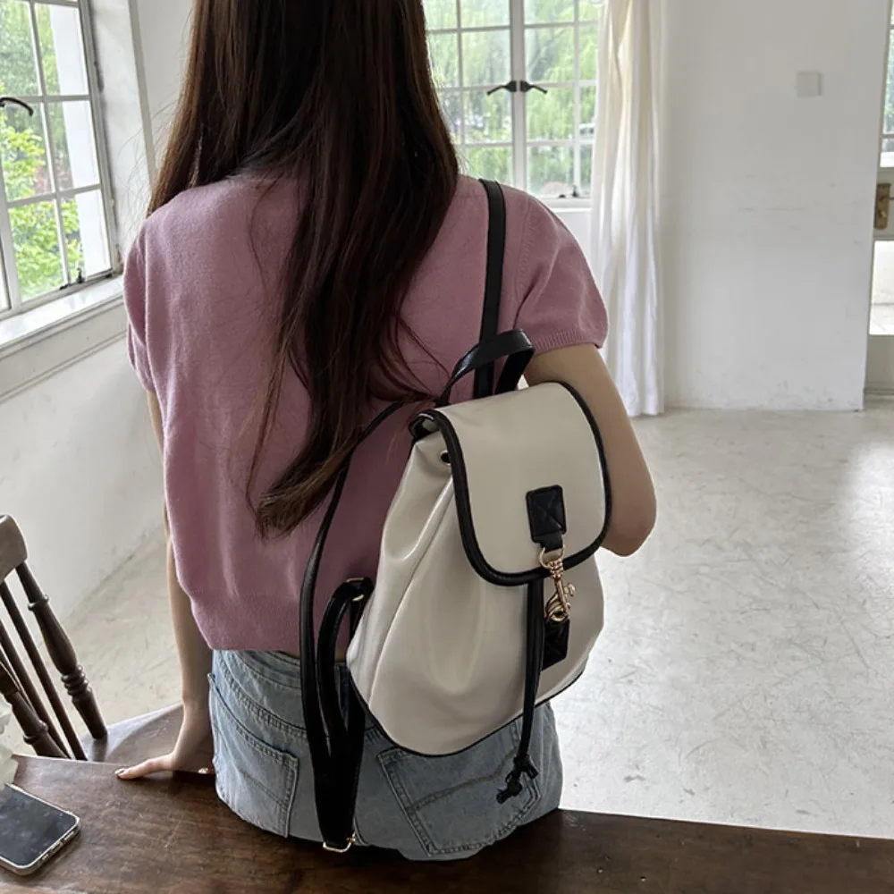 Zaino con coulisse per il tempo libero di alta qualità Borsa da pendolarismo di grande capacità a contrasto di colore Borsa da scuola semplice in pelle PU per studenti