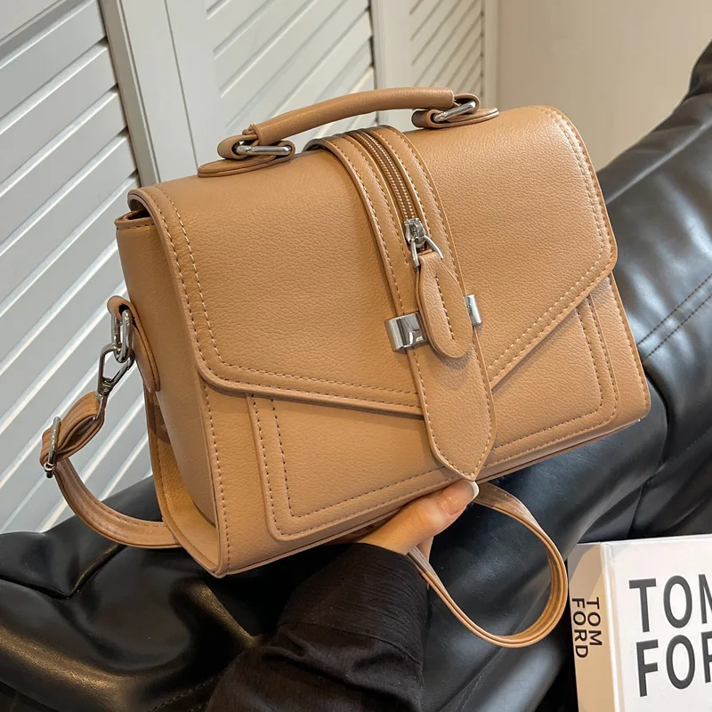 Vintage Shoulder Bag Square Handbag 2023 New Unique Design Trend All-match Casual Business Party Daily Commute Crossbody Bag