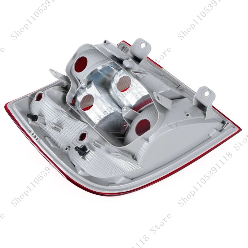 Car Tail Light Assembly Rear Turn SIgnal Light Brake Lamp Reversing Lamp Tail Lamp For Skoda Rapid 2013-2017 5JH945095 5JH945096
