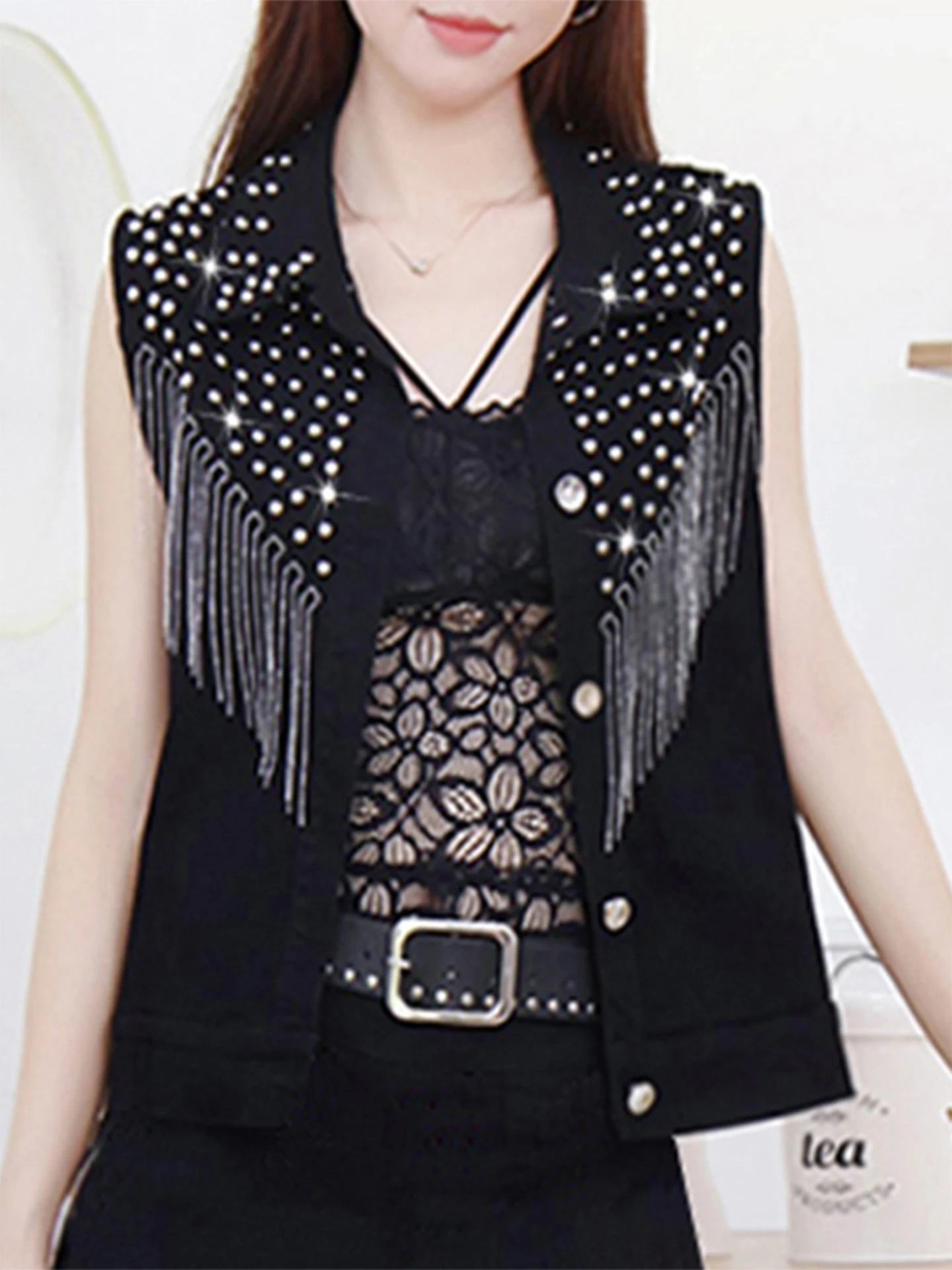 Korean Style Denim Vest Short Sleeveless Slim Fit Chain Rivet Embellished Streetwear Personality Top for Women Breathable Washed