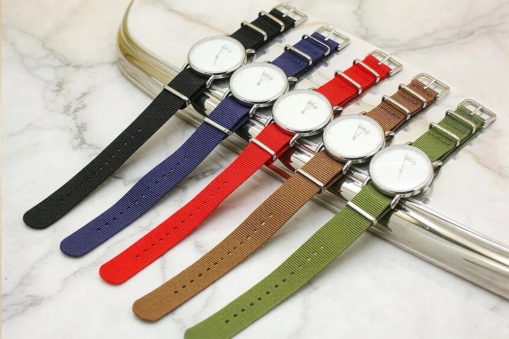 Large Face Black Case Watch Army Green Nylon Strap Minimalist Quartz Wristwatch Simple Casual Ladies Gift Unisex Student Watch