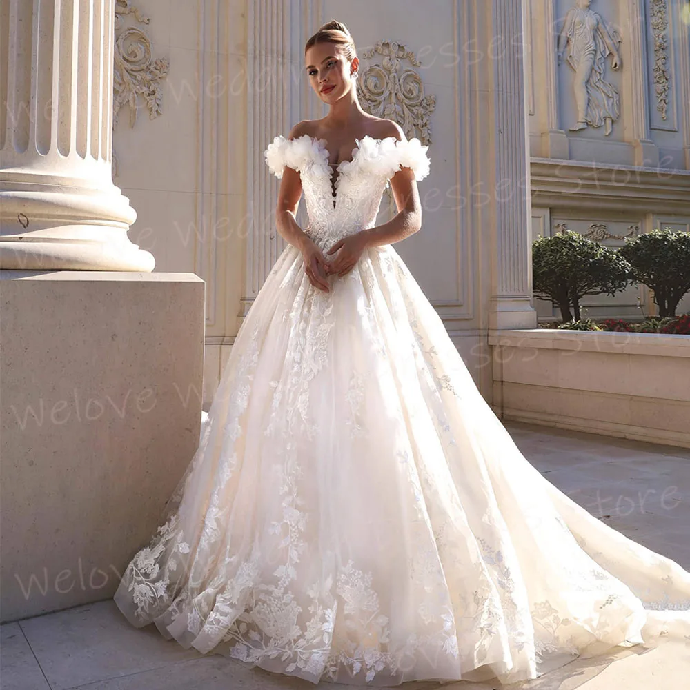 

Luxurious A Line Women's Wedding Dresses Off Shoulder Vestidos De Novias De Boda Customized Bride Gowns Lace Appliques Vestidos