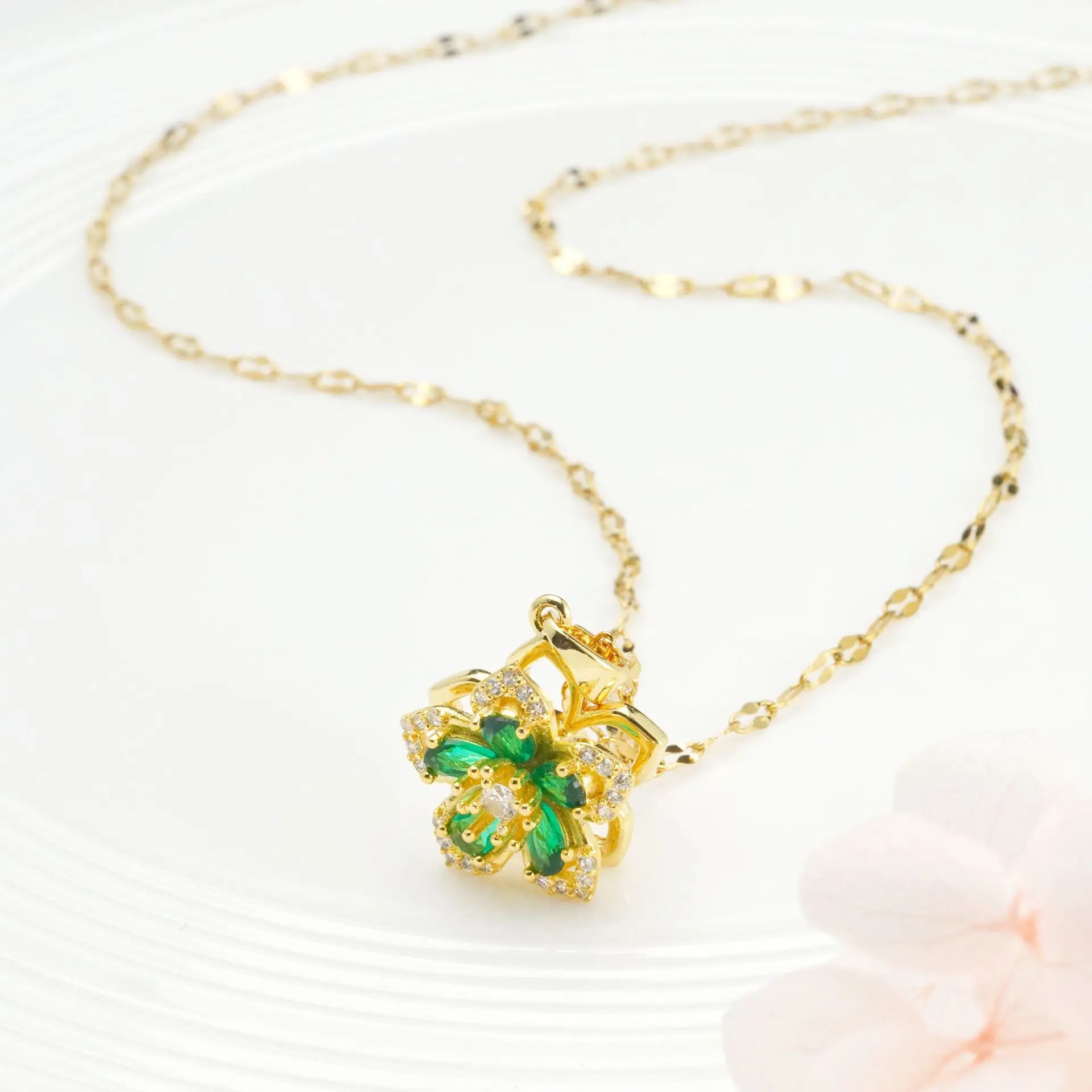 Stainless Steel Chain Luxury Rotatable Colorful Zircon Flower Pendant Necklace for Women Lady Fashion Jewelry Accessories Gifts