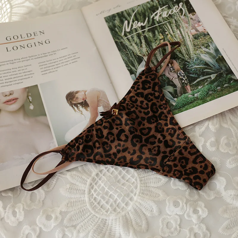 유럽과 미국의 메쉬 끈 T 바지 섹시한 투명 레오파드 인쇄 핑크 귀여운 여성 속옷 낮은 허리 소녀