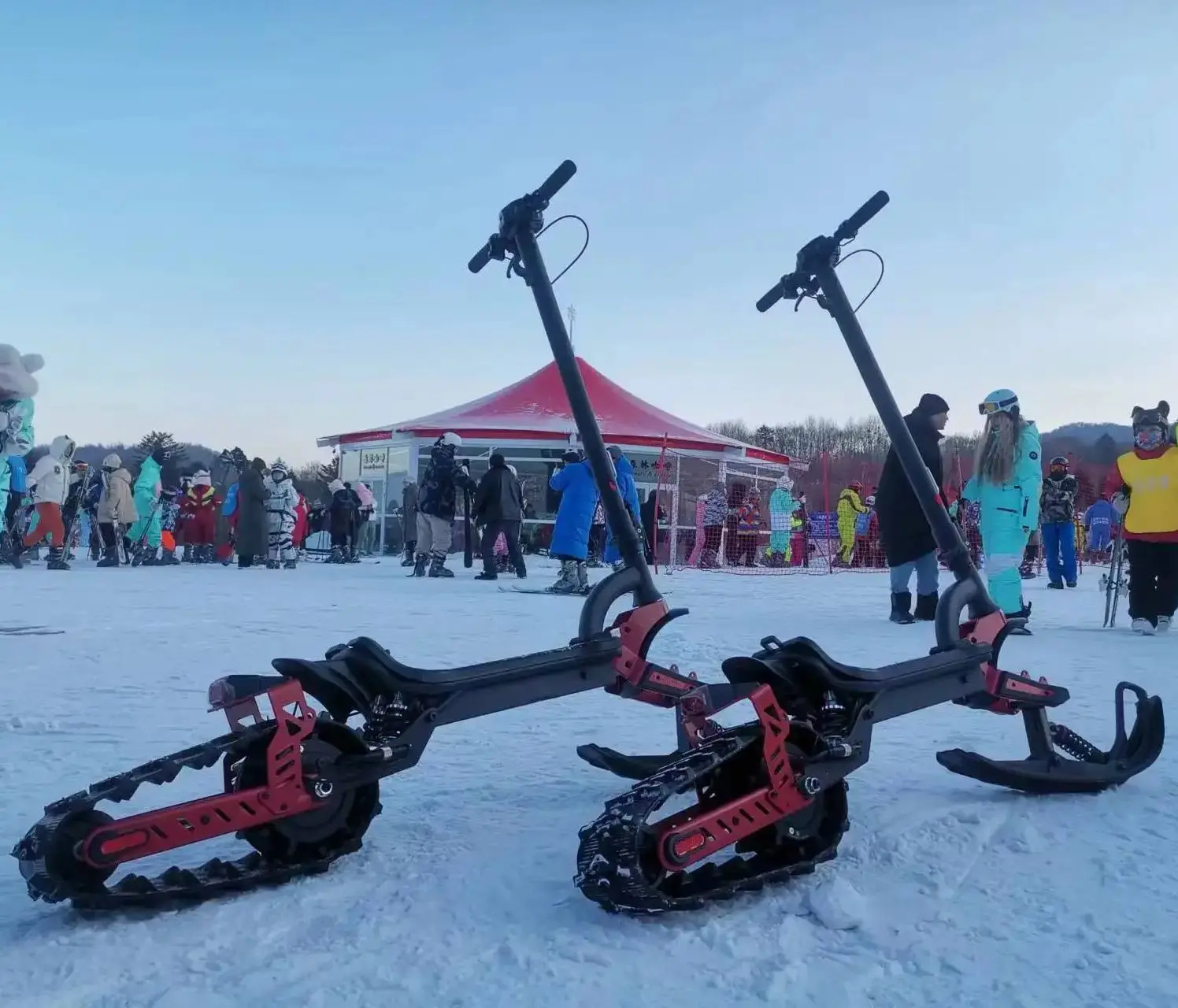 

3-in-1(All-Terrain mode+Road mode+Ski mode) Snow Scooter 2000W 48V20Ah Snow Sled E-Scooter Sleigh Wheel Electric Scooter