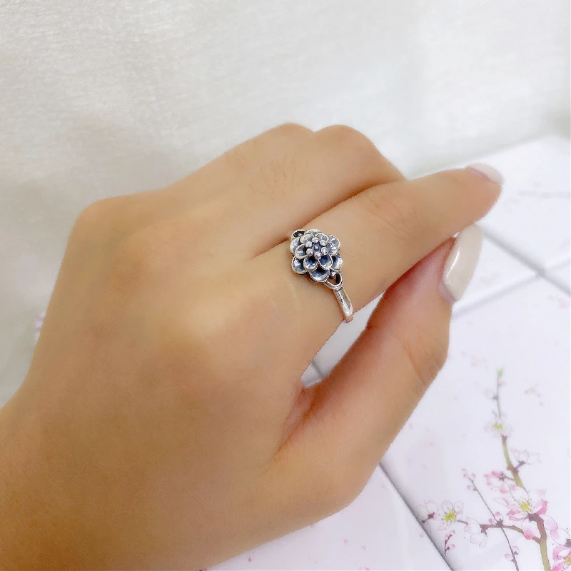 Retro Silver Ring S925 Pure Silver Antique Finish Thai Silver Water Calla Lily Design for Women Fashionable Small Lotus Ring