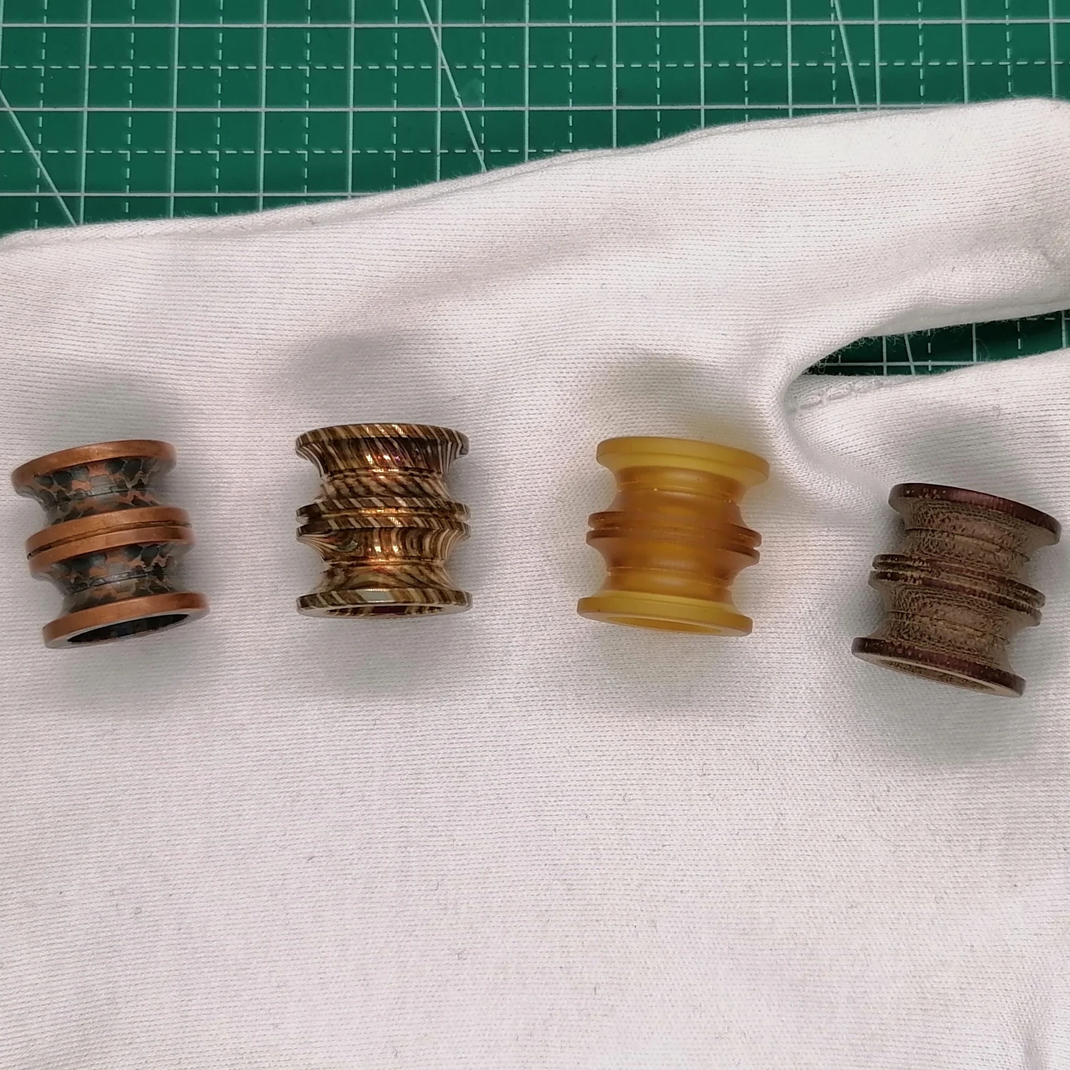

1 Piece Handmade PEI/Micarta/Brass Damascus/Superconcutor Bead, EDC Flashlight Beads Pendant ,