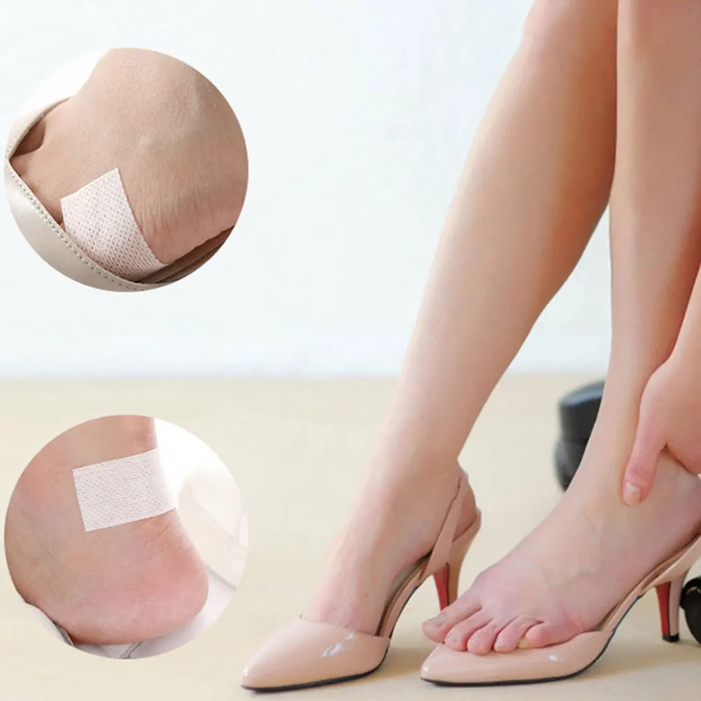 

2 Rolls Collar Sweat Pad Breathable Sticky Absorption Liner for Hat Clothing Cuff Portable Sweat Protector Non-Woven Fabric Odor