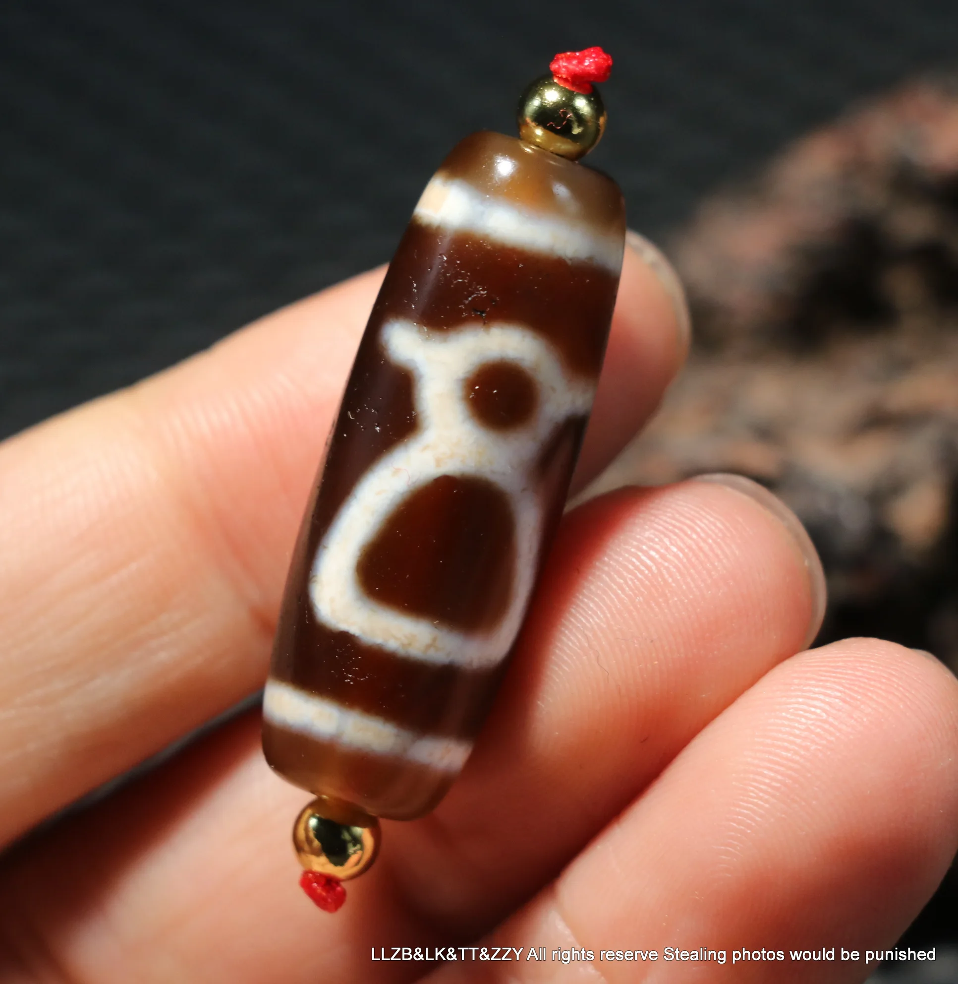 

Treasure Magic LKbrother Top Quality Energy Tibetan old Agate Unique Wealth God Figure dZi Bead Amulet For Making Bracelet