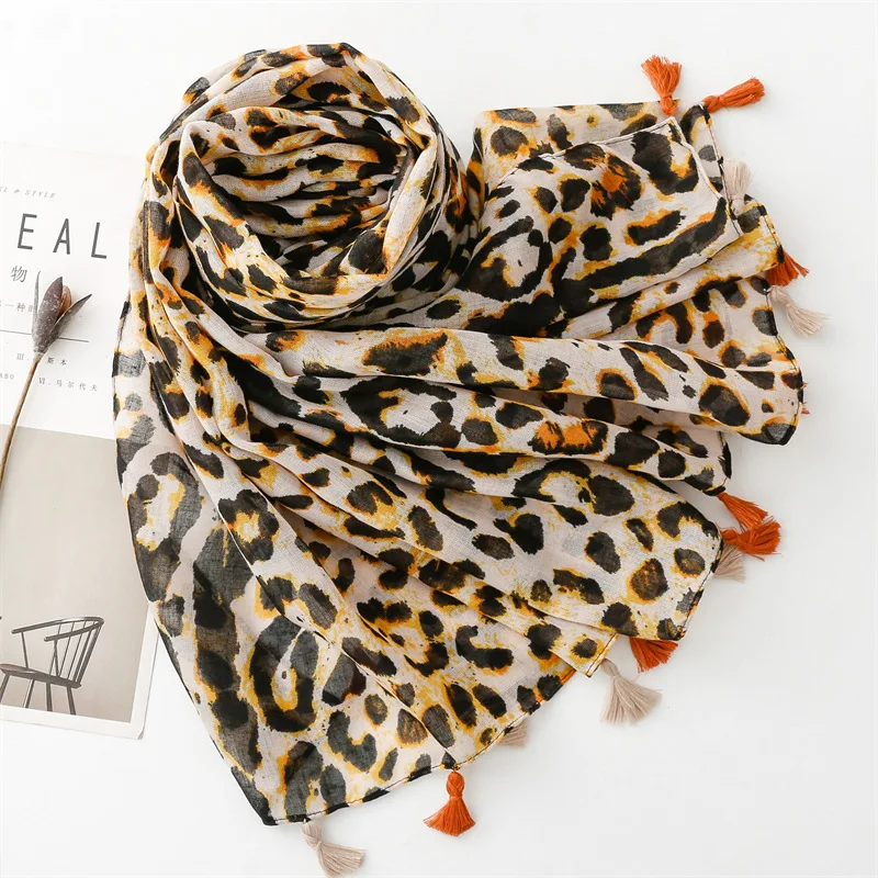 Elegant womens shawl vintage animal leopard neck scarves woman autumn Spain style muslim hijab scarf ladies winter accessories