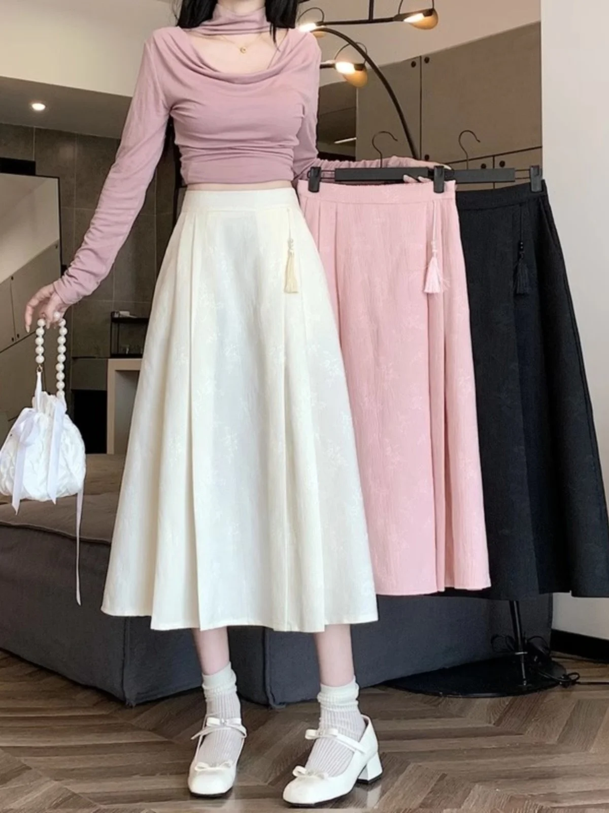 

Новая китайская вышитая длинная юбка в национальном стиле для женщин, с высокой талией, миди, на резинке, утягивающая, визуально стройнящая фигуру