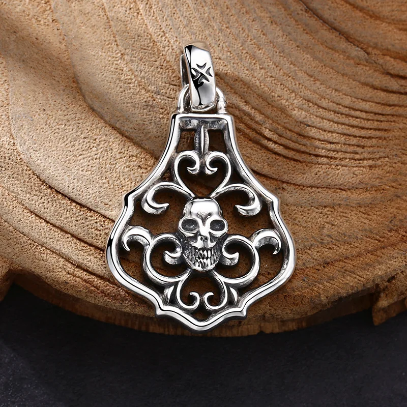 Wholesale 925 sterling silver pendant, personalized and versatile rattan flower skull pendant, Thai silver retro vintage vintage