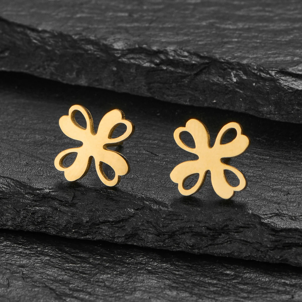 Stainless Steel Heart Four Leaf Flower Stud Earrings for Women Trend 2025 Korean Fashion Love Earring Piercing Luck Jewelry Gift