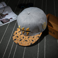 Korean version of fashion couple hat, trendy accessories, sunscreen, sunshade, baseball cap, men's and women's hee hat