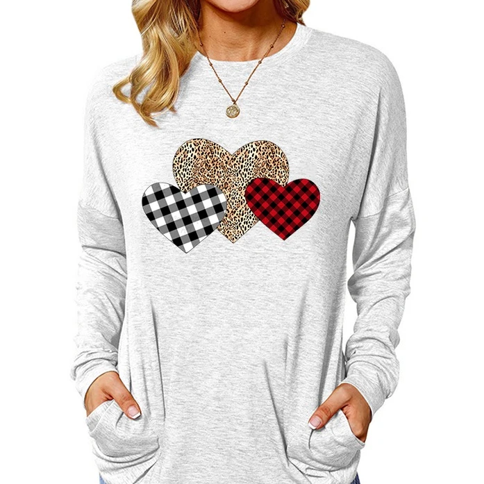 

Leopard Print Heart Women's Long Sleeve Top Trend Style Heart Leopard Print Long-sleeved T-shirt Retro Hearts Women's Clothing