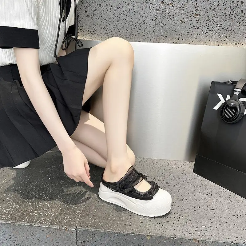 

Women's Leather Lace-Up Sandals Slip-On Hollow-Out Thick-Heeled Slippers Outdoor Wear Summer Fashion Flat Bottom Rubber