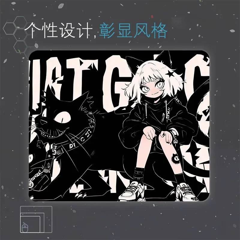 لوحة ماوس ألعاب بلاك كات جيرل XXL سطح زجاجي ضوئي مع قاعدة سميكة مضادة للانزلاق للرياضات الإلكترونية FPS والاستخدام المكتبي المقاوم للماء