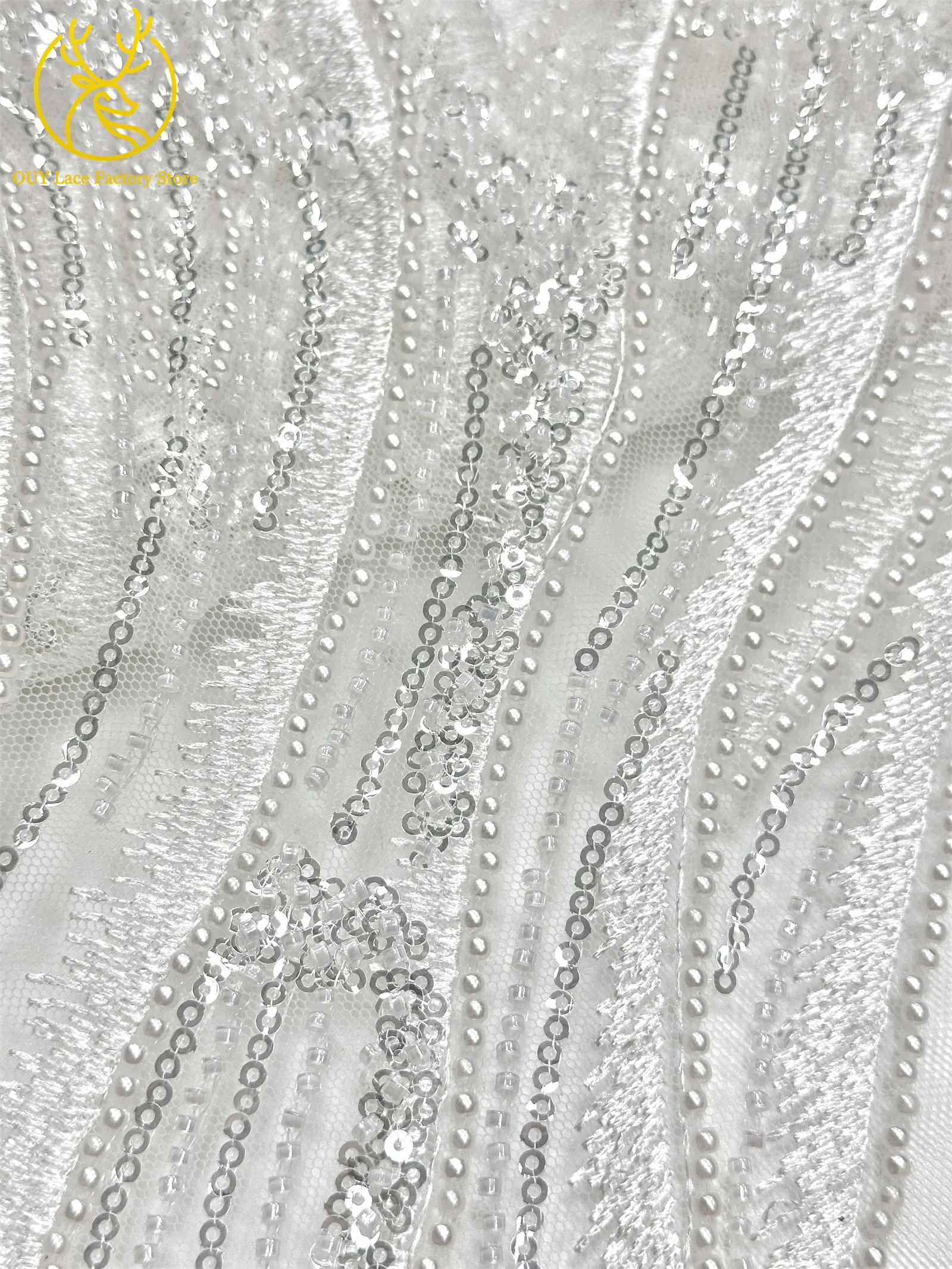 Afrikanischer Brautkleid-Spitzenstoff mit Stickerei und Perlen, französischer Netzspitzenstoff, nigerianischer Tüllspitzenstoff für Hochzeitskleider und Partykleider zum Nähen – Detail 14
